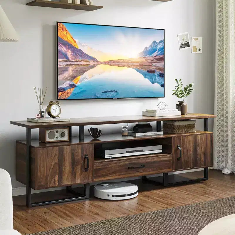 Meuble TV de style scandinave marron rustique avec rangement et tiroir, compatible avec les TV jusqu'à 75 pouces
